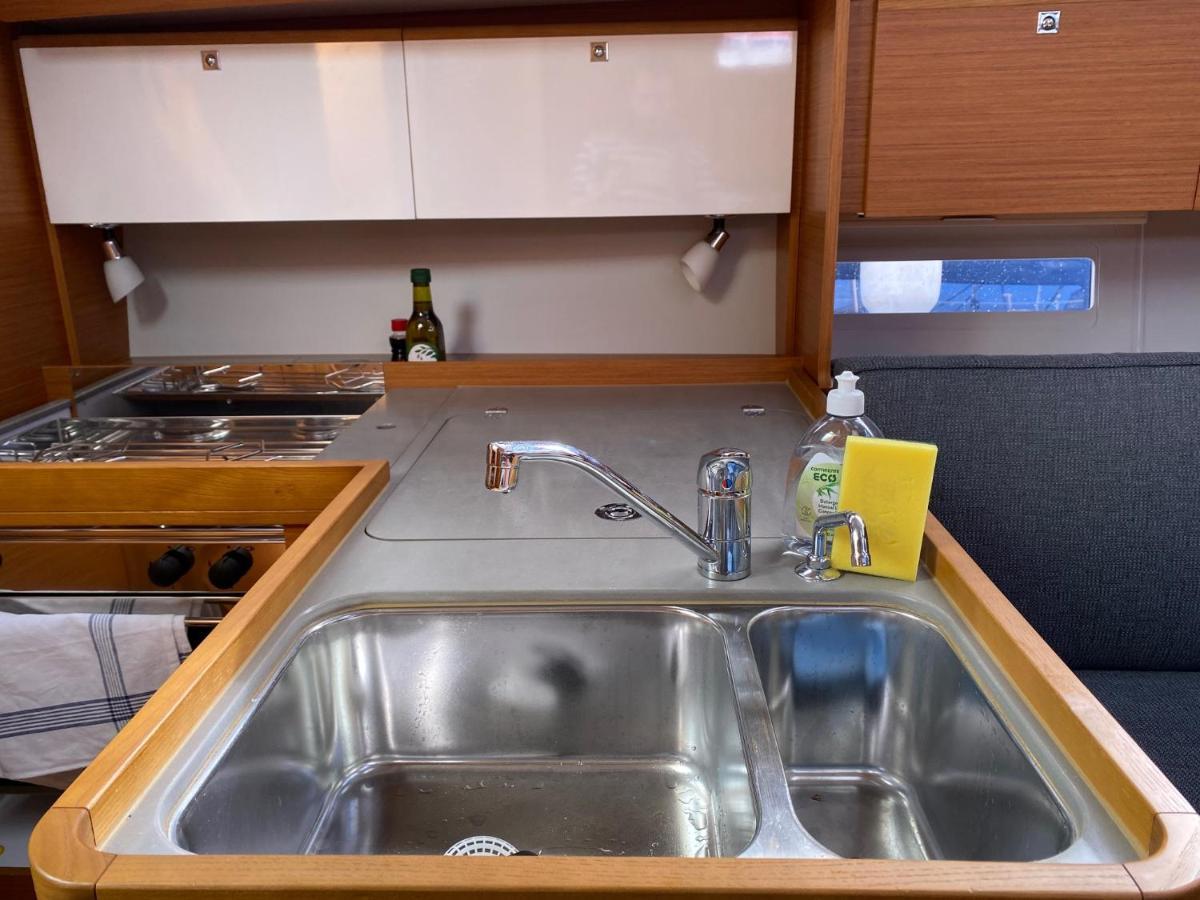 Troia - Veleiro Em Marina Hotel Ngoại thất bức ảnh