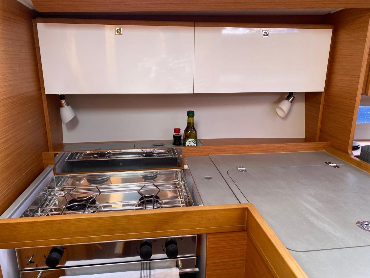 Troia - Veleiro Em Marina Hotel Ngoại thất bức ảnh